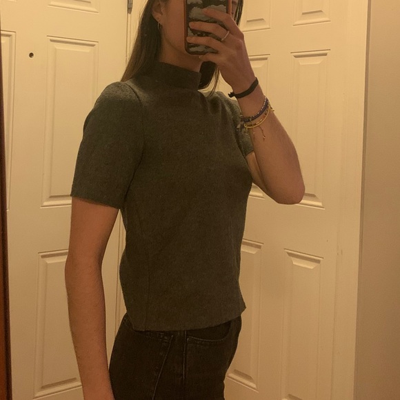 Zara Short Sleeve Sweater - Picture 2 of 3